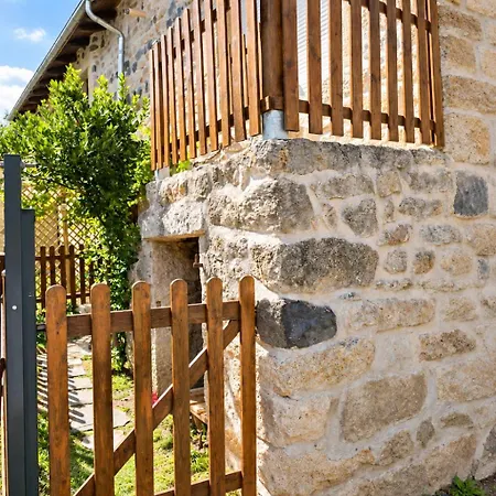 Ferienhaus Refuge Secret Dans Bourg Historique