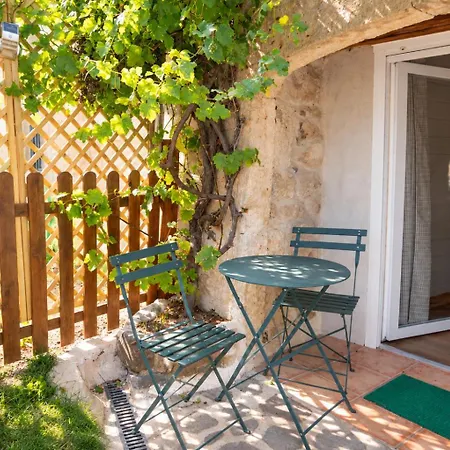Ferienhaus Refuge Secret Dans Bourg Historique